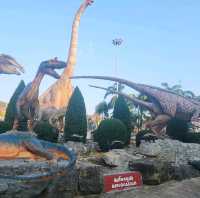 dinosaur in pattaya