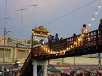 ตลาดน้ำอัมพวา Amphawa Floating Market