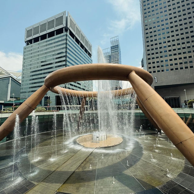 สายมูห้ามพลาด แวะขอพร Fountain of Wealth
