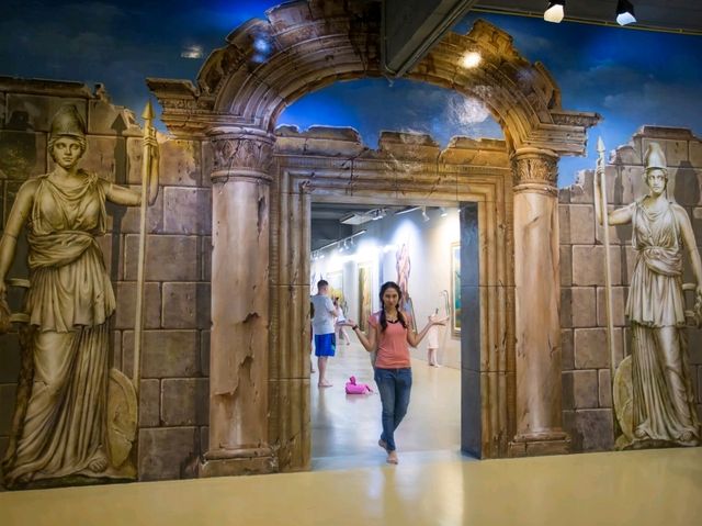 ถ่ายรูปเฮฮา..Art in Paradise 