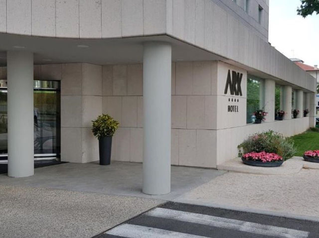 Ark Hotel