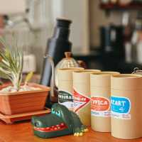 Balllly.cafe คาเฟ่ไวป์ดี วินเทจ ที่สัตหีบ ชลบุรี
