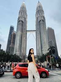 The Iconic Petronas Twin Towers and the secret behind the gorgeous photos