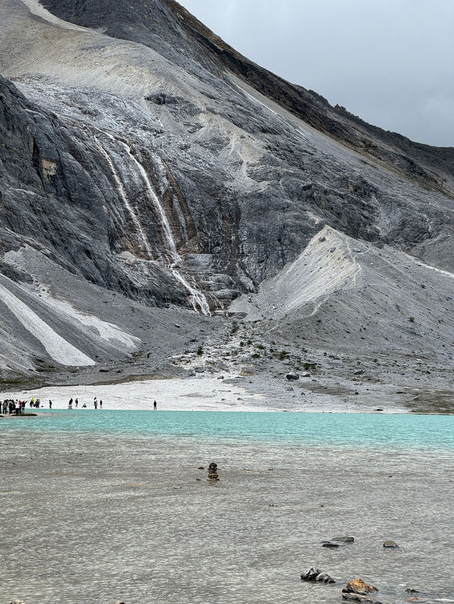 🇨🇳A hike to the Serene Milk Sea in Yading