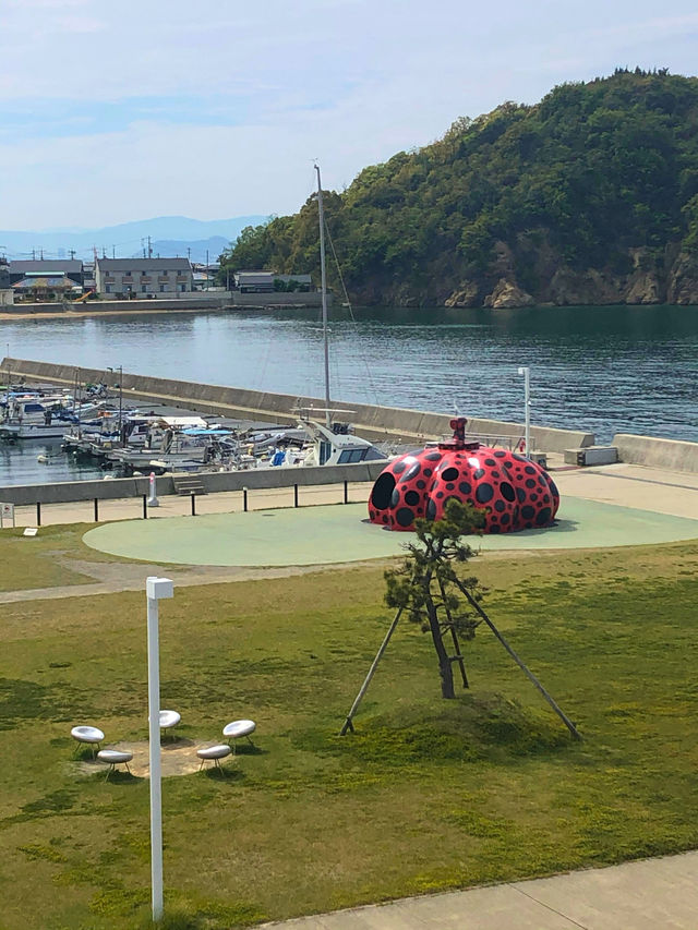 島中にアートが！ 現代アートの聖地直島