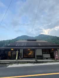 【福岡カフェ】窓から四季折々の景色を楽しみながらバスチーを食べよう✨️