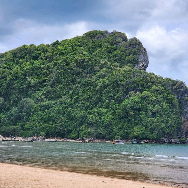 หาดบางเบิด ชุมพร