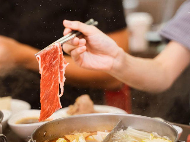 台灣台北美食「紅九九個人麻辣鴛鴦鍋」