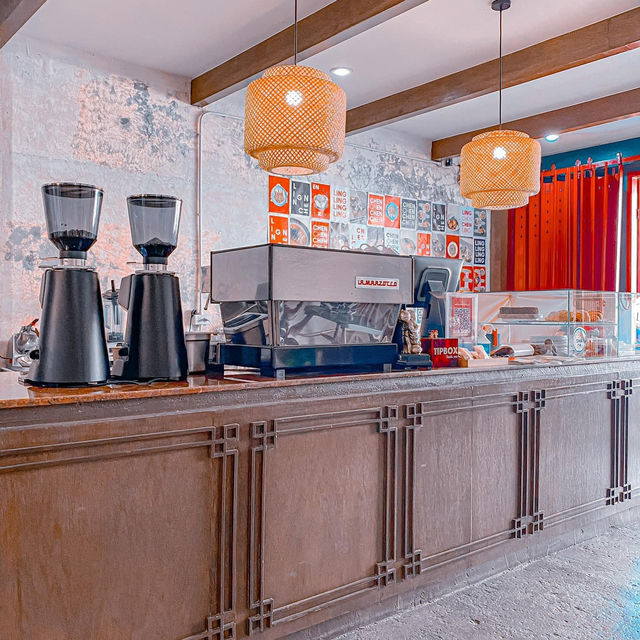  Ling Chen Cafe 
