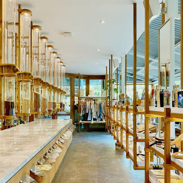 Alchemy Uluwatu: A Plant-Based Paradise 