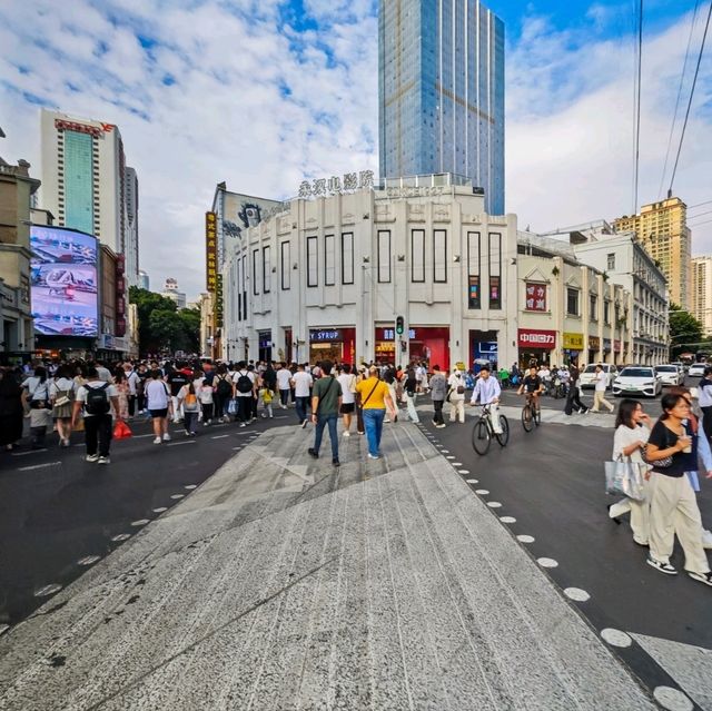 Guangzhou's Beijing Road Pedestrian Street: Full of life with a bit of the past tucked in.