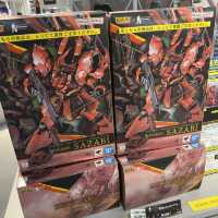 Gundam Heaven: My Gundam Shopping Adventure at LaLaport Fukuoka!