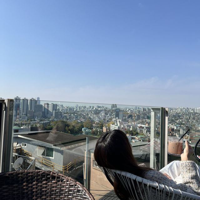 【韓国・ソウル🇰🇷】梨泰院解放村のチルタイムに最高なルーフトップカフェ☕️