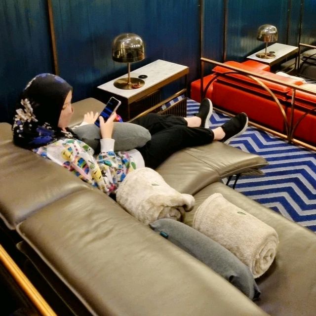 MOVIE WATCHING IN LUXURY AT AURUM THEATRE