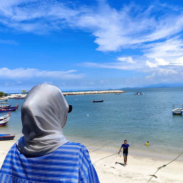 Hidden beach in Tanjung Tokong