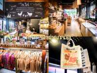 ก.ไก่ ร้านของฝากผลิตภัณฑ์โลคอลเมืองระนอง