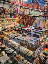 A Vibrant Weekend at Ben Thanh Market