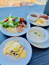 บุกอวกาศ Grand Centre Point Space Pattaya