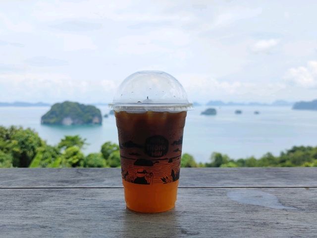 คาเฟ่วิวที่สวยมากก ร้านอาหารเขาทองฮิลล์ กระบี่