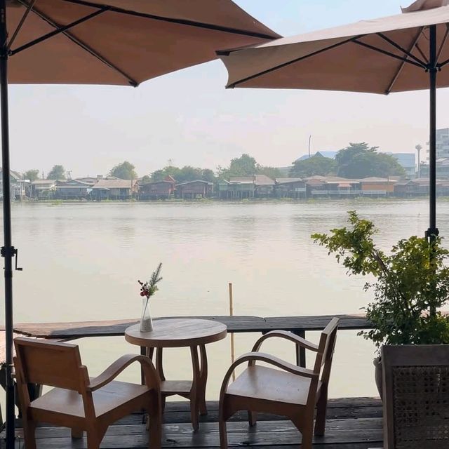 Baan Thong Krub บ้านทองกลับ 