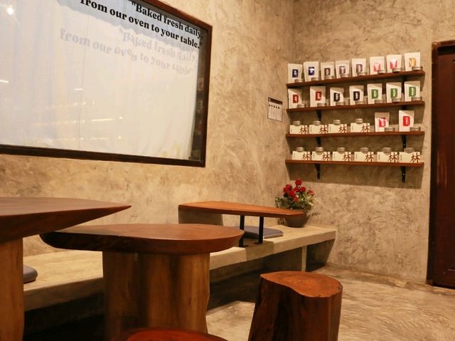 LIN’S Teahouse & Eatery ระยอง