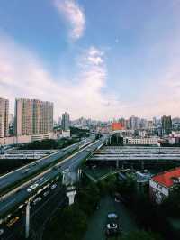 Evening Vibes in Guangzhou’s Tianhe District