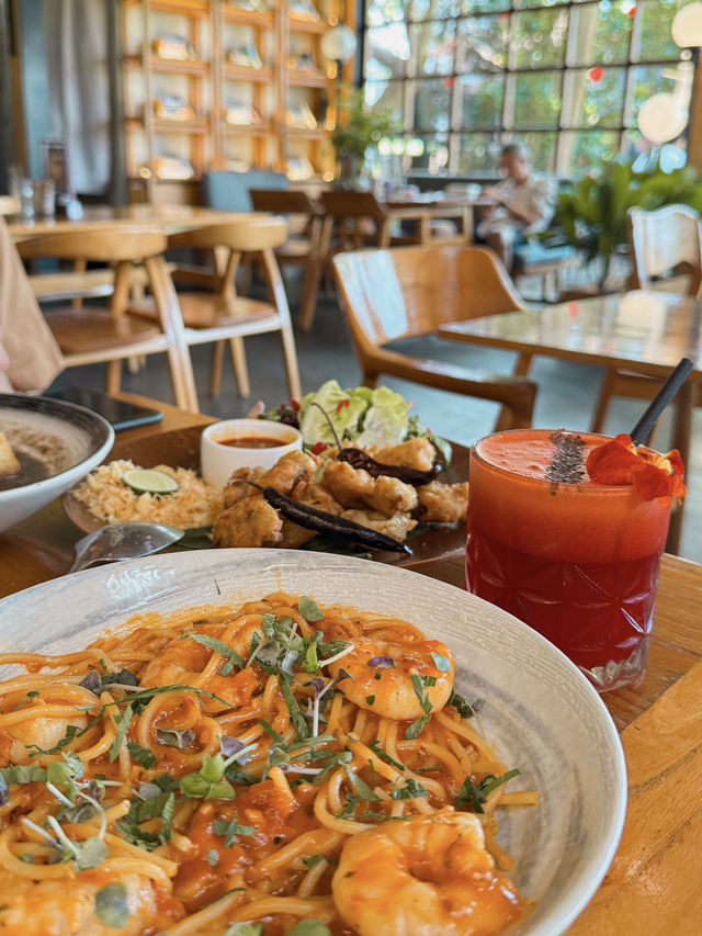 峇厘島烏布稻田風人氣Cafe🌾🌿 