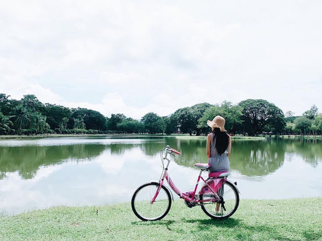 เยี่ยมชมเมืองเก่า อุทยานประวัติศาสตร์สุโขทัย