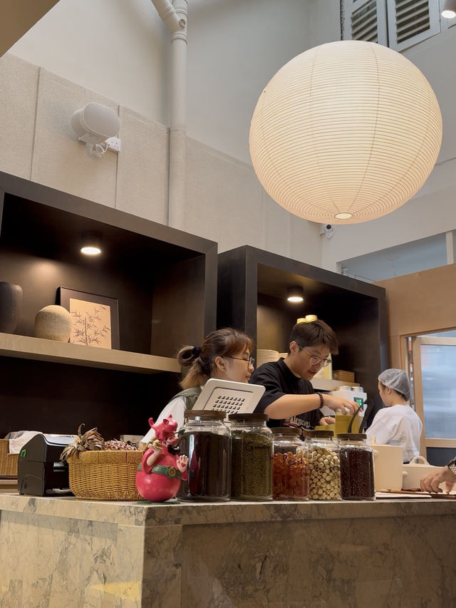 Artisanal Creations at Yuen Yeung Dessert Cafe: Fresh, Handmade, Authentic