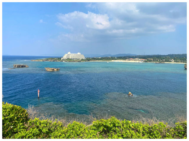 【沖縄/恩納村】絶景‼︎琉球石灰岩の断崖から臨む東シナ海＊万座毛＊