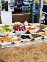 越南🇻🇳河內機場貴賓室  食物豐盛美味選擇多樣