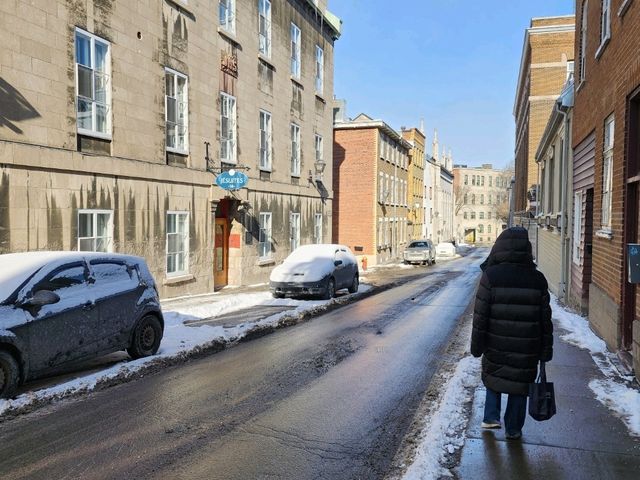 モントリオールの魅力を存分に楽しむ：文化、食、景観が織りなすカナダの都市
