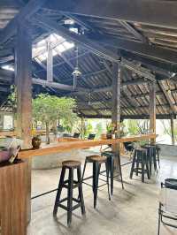 Eleven One (11.1) Cafe : คาเฟ่ฟีลบ้านสวน อยุธยา