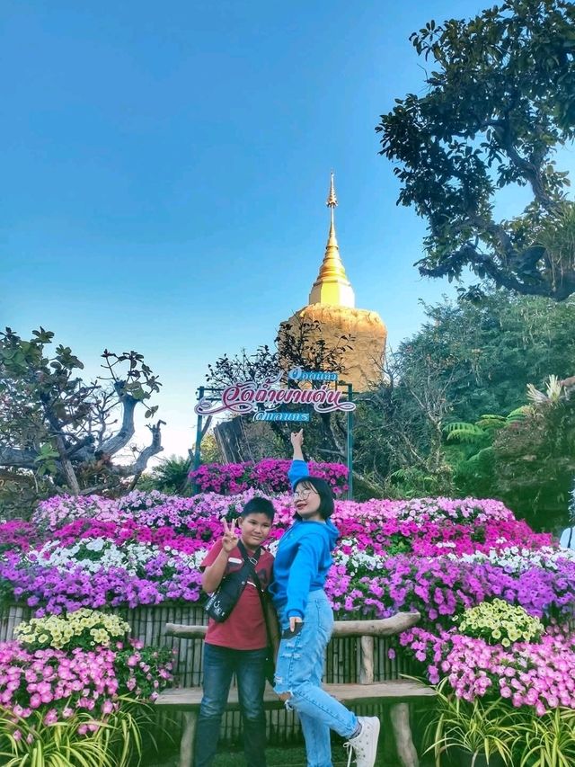 วัดถ้ำผาแด่น สกลนคร