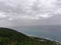 太平洋邊,4月的夏季藍感