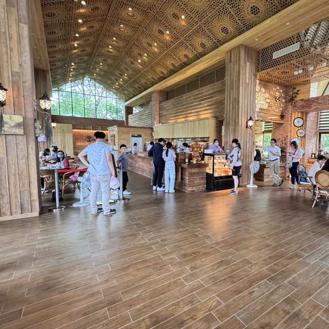 世界幸福咖啡總店—新竹峨眉一日小旅行