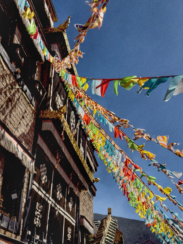 Songzanlin Monastery (松赞林寺): A Spiritual Journey into Shangri-La’s Heart