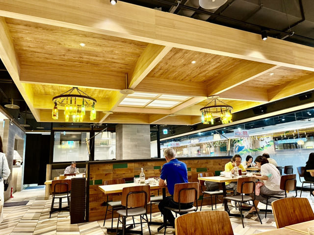 高雄夢時代（藍鯨館）6樓意大利餐廳（BELLINI Pasta )美食餐值得推薦大家