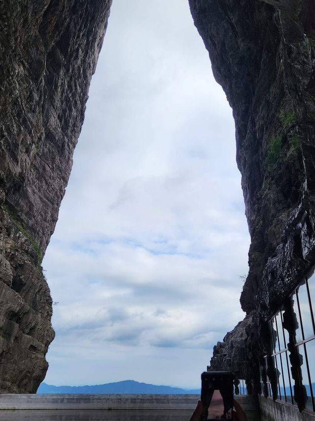 Where Earth touches the sky 