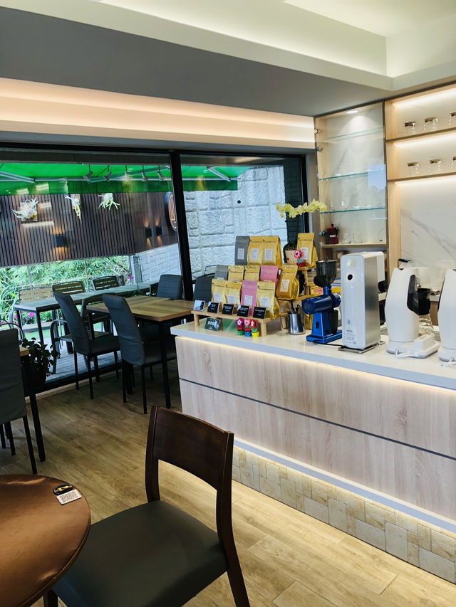 很舒適🥳一望無際風景的咖啡店☕️
