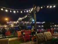 ร้านอาหารฟิวดีริมน้ำมูล ร้านชมจันทร์ 