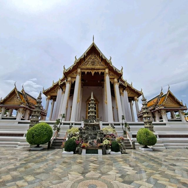 กราบ🙏พระศรีศากยมุนี วัดสุทัศน์