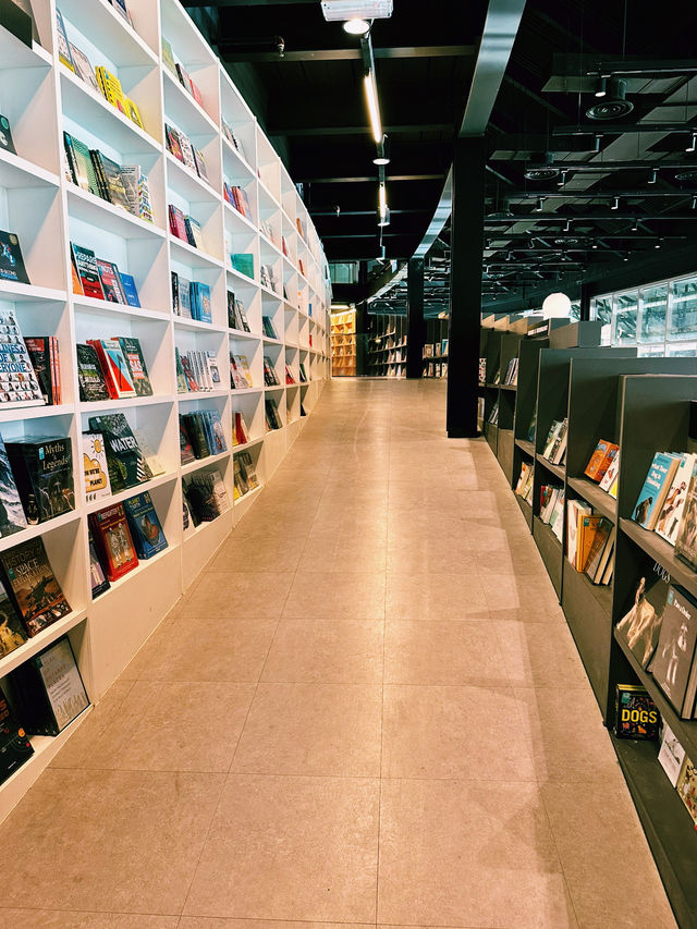 Book Heaven Beneath the Escalators at BookXcess The Gardens