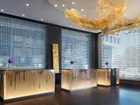 鬧中取靜的優質酒店---蘇黎世大廈萬麗酒店 Renaissance Zurich Tower Hotel