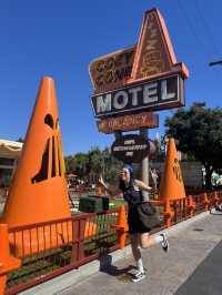 【迪士尼雙園一日玩爆攻略！入住 Hotel Lulu 超方便】🏰🎢