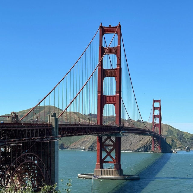 Weekend Escape to San Francisco: Golden Gate Glory & Beyond!** 🌉✨