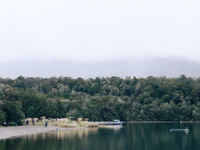 ขับรถเที่ยวเกาะใต้นิวซีแลนด์ - Nelson Lake