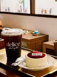 Delice Delight (เดลิซ ดีไลท์) คาเฟ่สไตล์มินิมอล