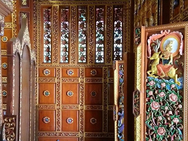 ชม..หอพระบรมฉายามหาราชพุทธิรังสรรค์