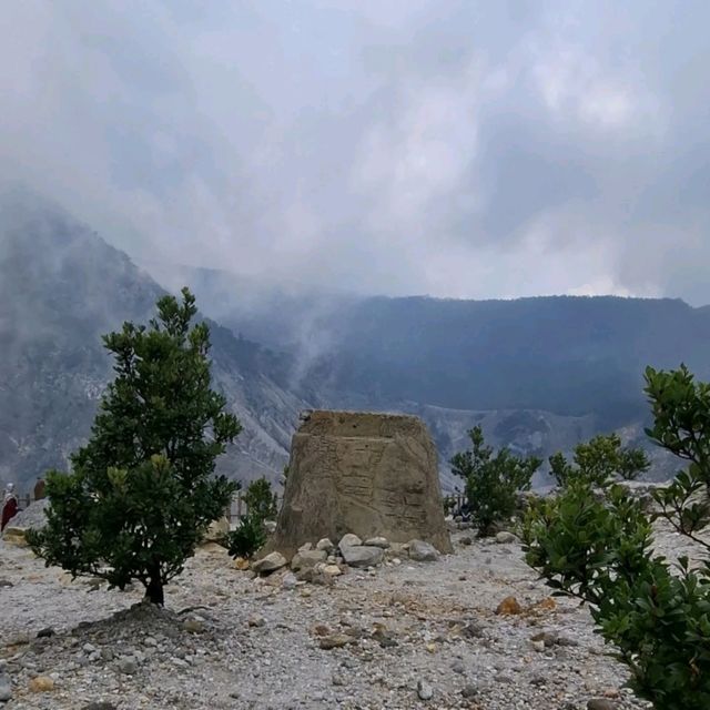 Tangkuban Perahu – A Scenic Volcanic Escape